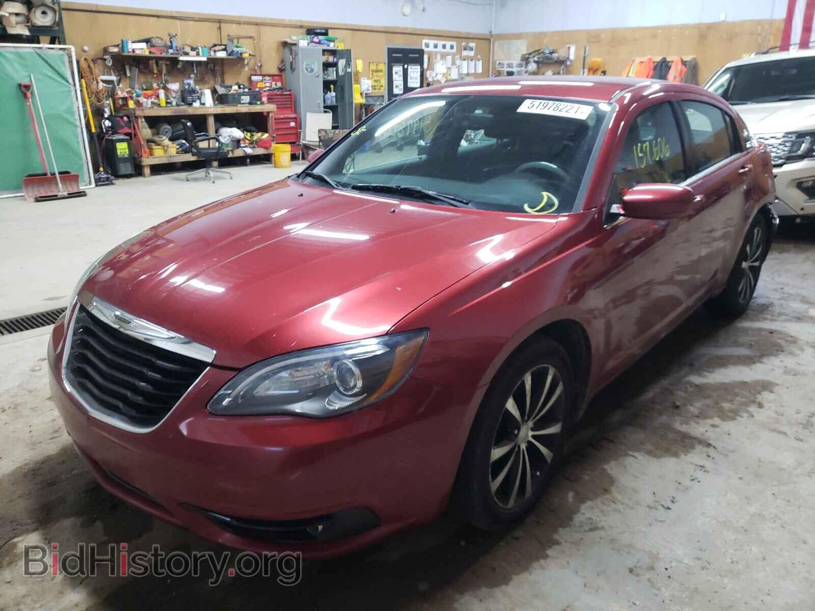 2012 CHRYSLER 200 - VIN: 1C3CCBBGXCN249668 - Фото 2