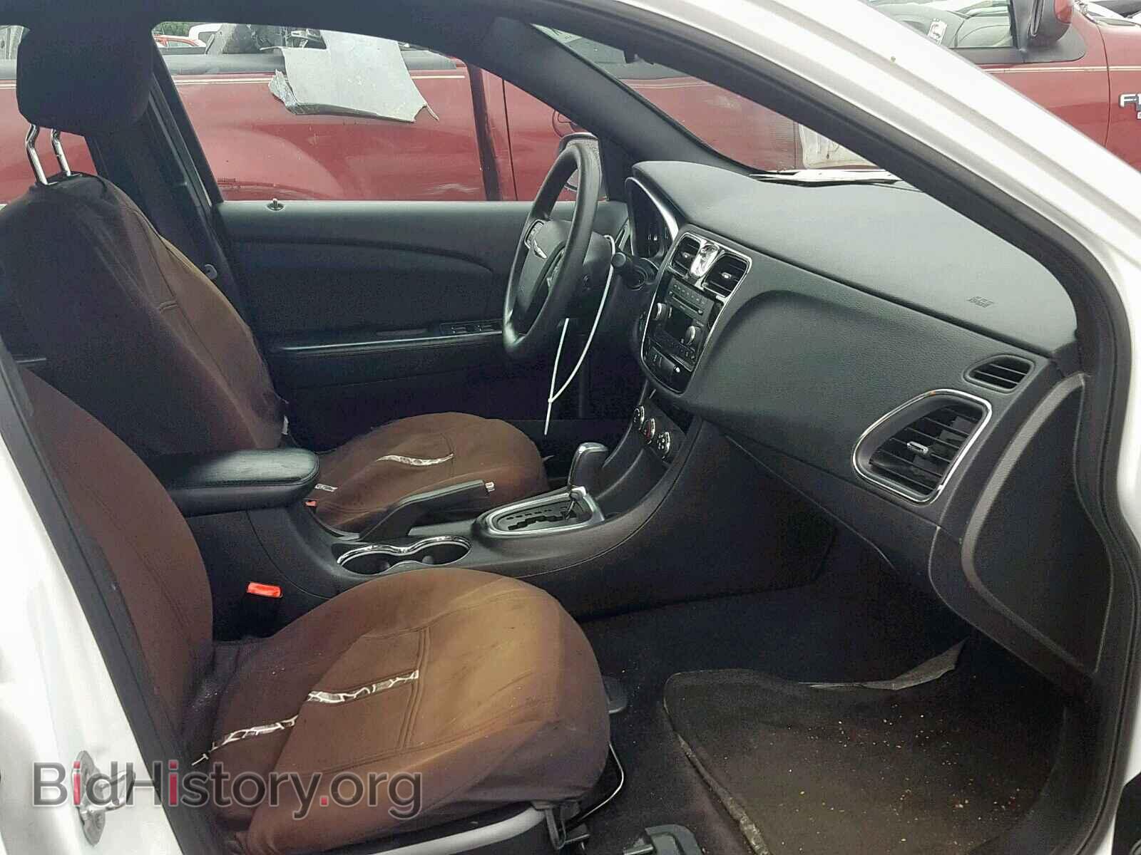 2011 CHRYSLER 200 - VIN: 1C3BC4FB2BN562749 - Фото 5