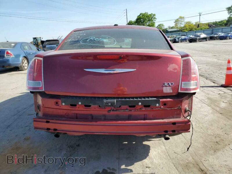 2014 Chrysler 300 (VIN 2C3CCAAG2EH382299) — photo 6 of 12