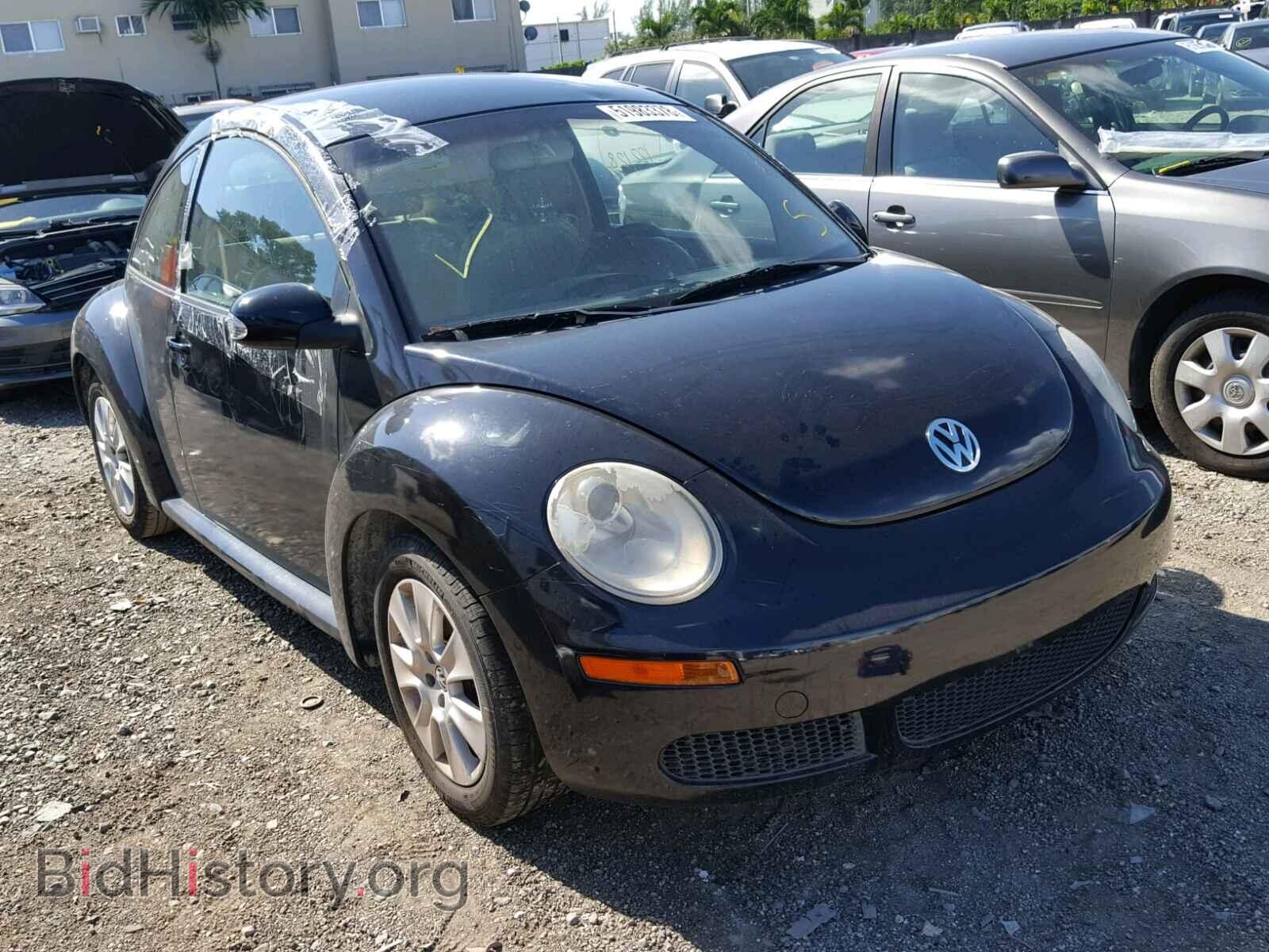 Photo 3VWPW3AG3AM021317 - VOLKSWAGEN BEETLE 2010
