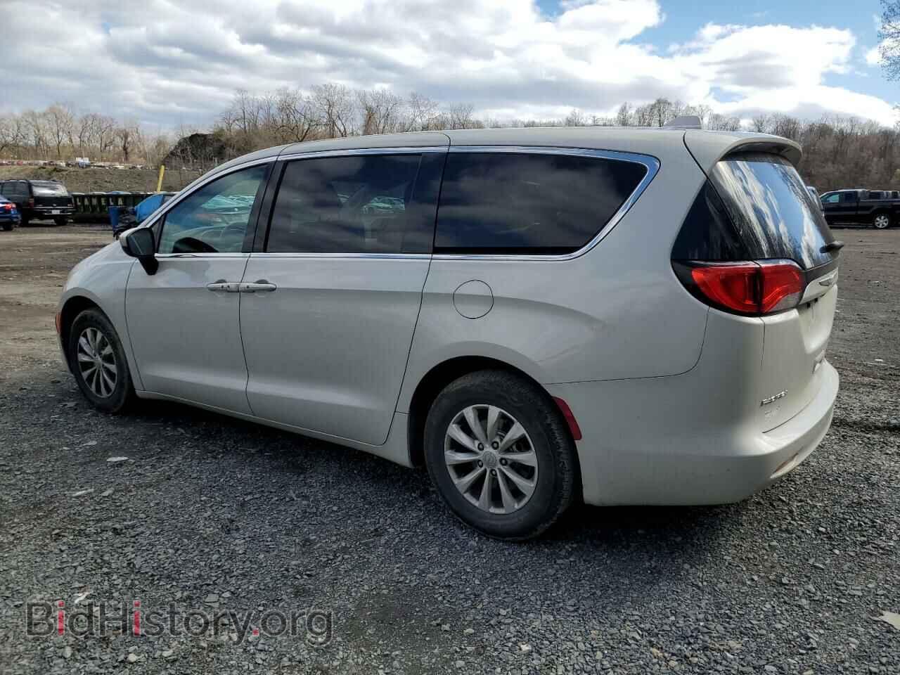 2017 CHRYSLER PACIFICA - VIN: 2C4RC1DG9HR679456 - Фото 2