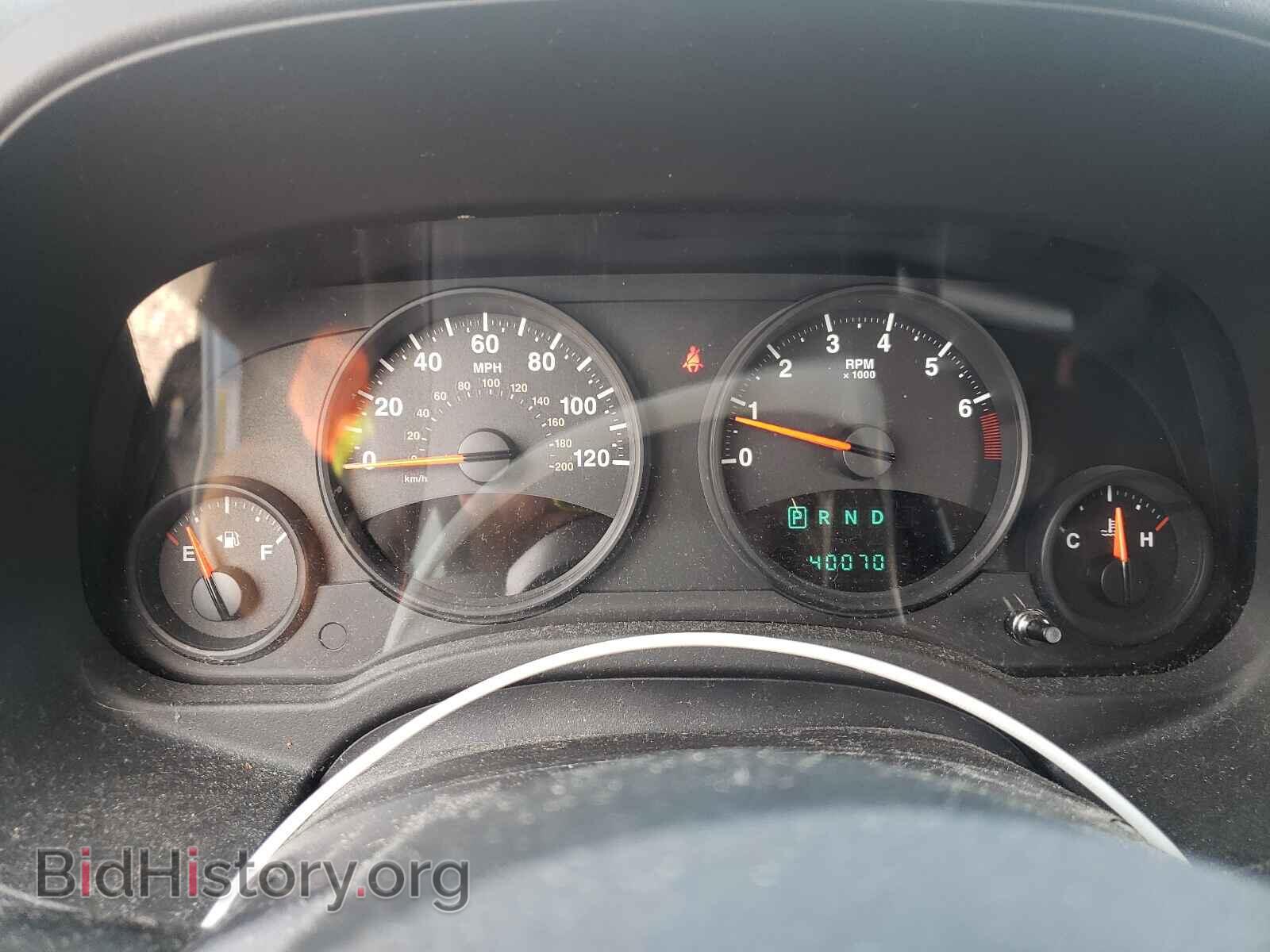 2013 JEEP COMPASS - VIN: 1C4NJCEA5DD276615 - Photo 8