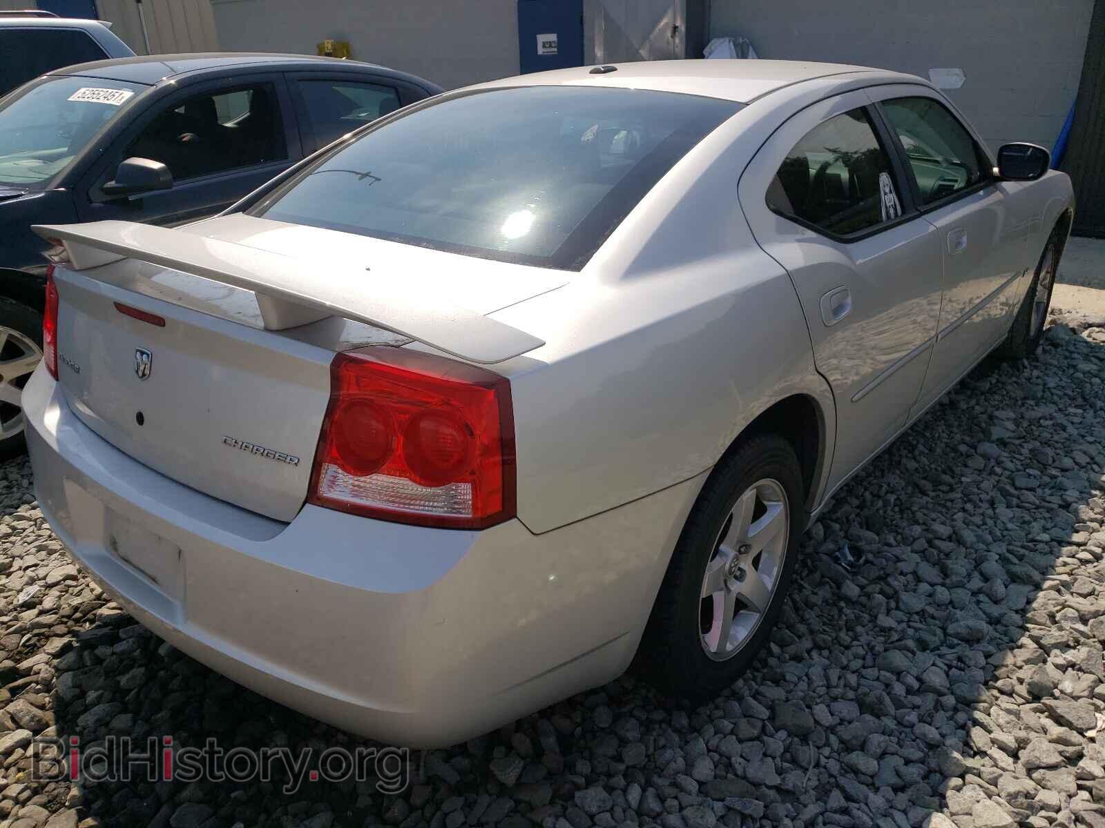 2010 DODGE CHARGER - VIN: 2B3CA9CV1AH273940 - Фото 4