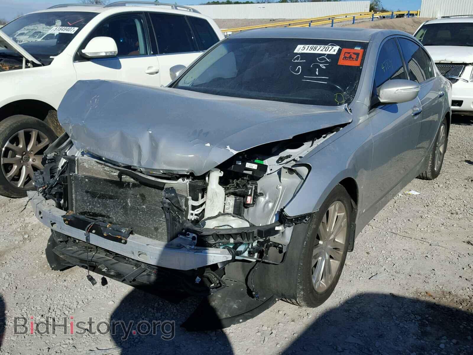 2013 HYUNDAI GENESIS - VIN: KMHGC4DD1DU257611 - Фото 2
