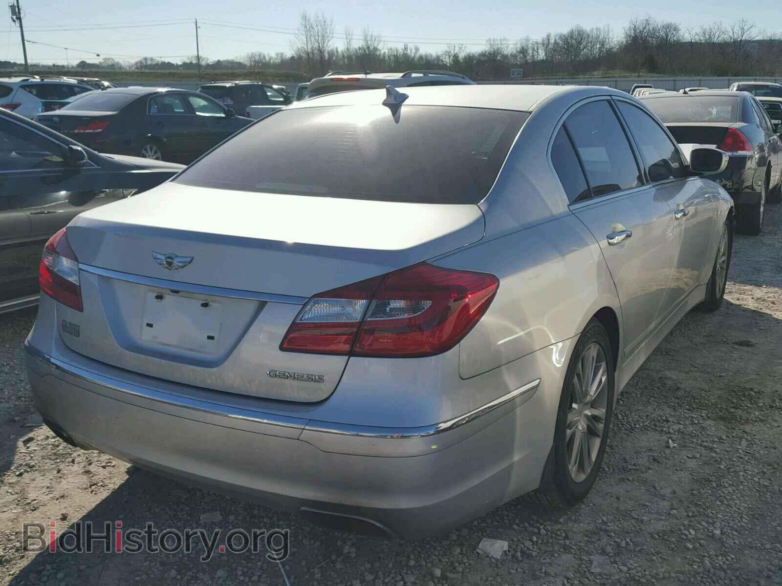 2013 HYUNDAI GENESIS - VIN: KMHGC4DD1DU257611 - Фото 4
