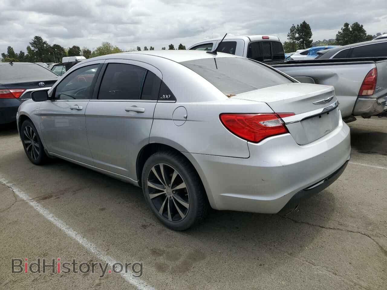 2012 CHRYSLER 200 - VIN: 1C3CCBHG4CN327224 - Фото 2
