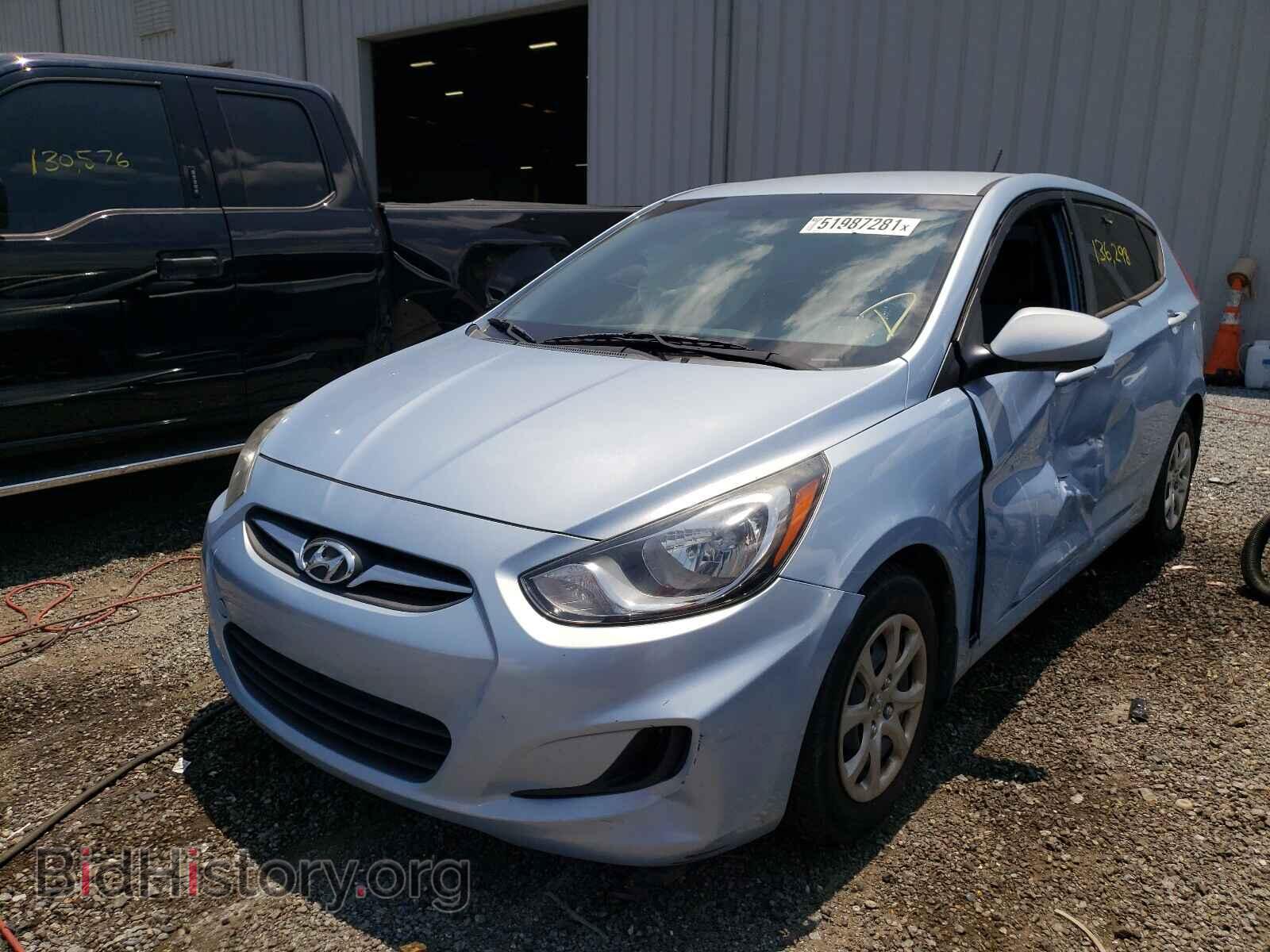 2013 HYUNDAI ACCENT - VIN: KMHCT5AE0DU114411 - Фото 2