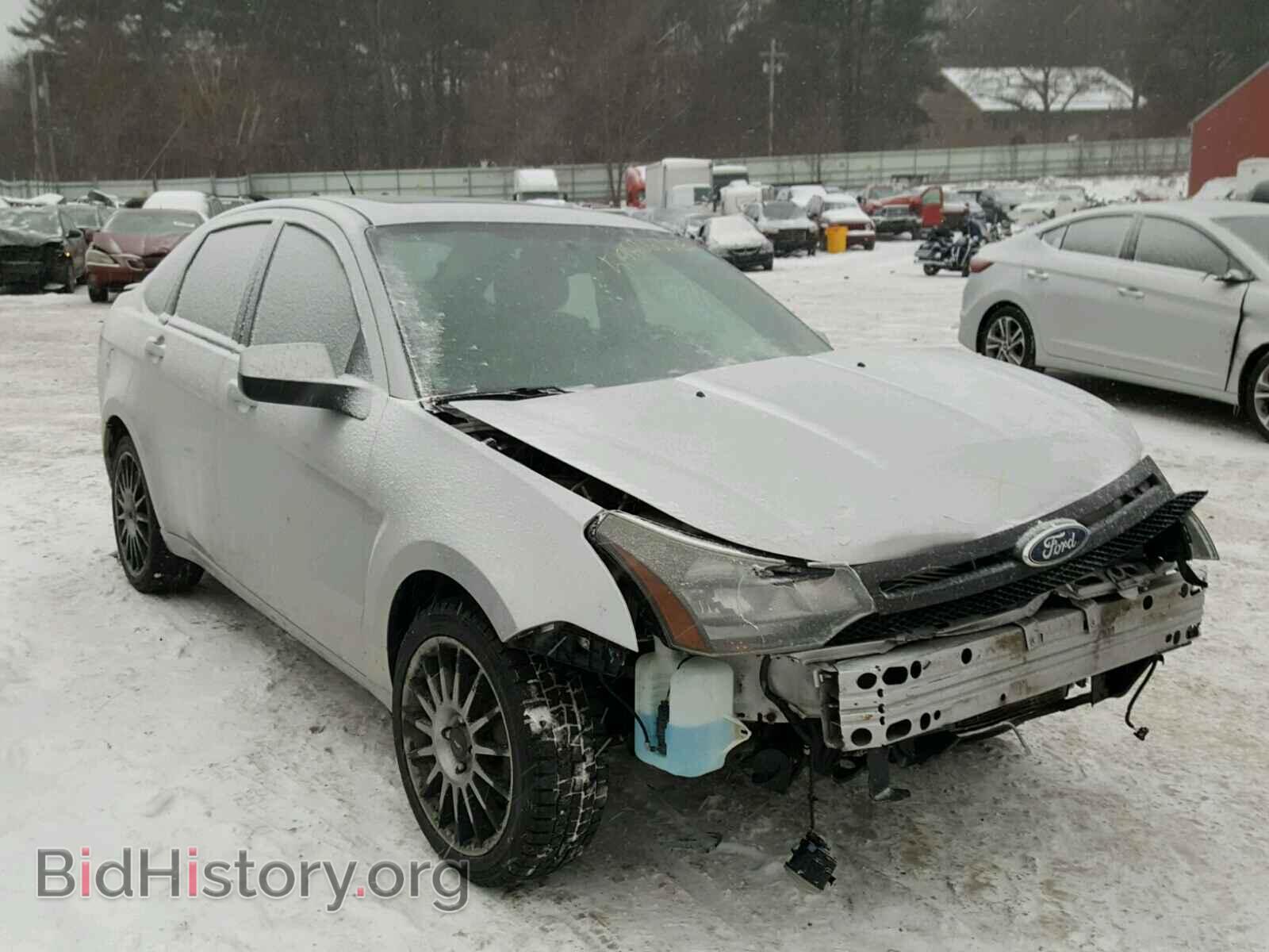 Photo 1FAHP3GN4BW135845 - FORD FOCUS 2011
