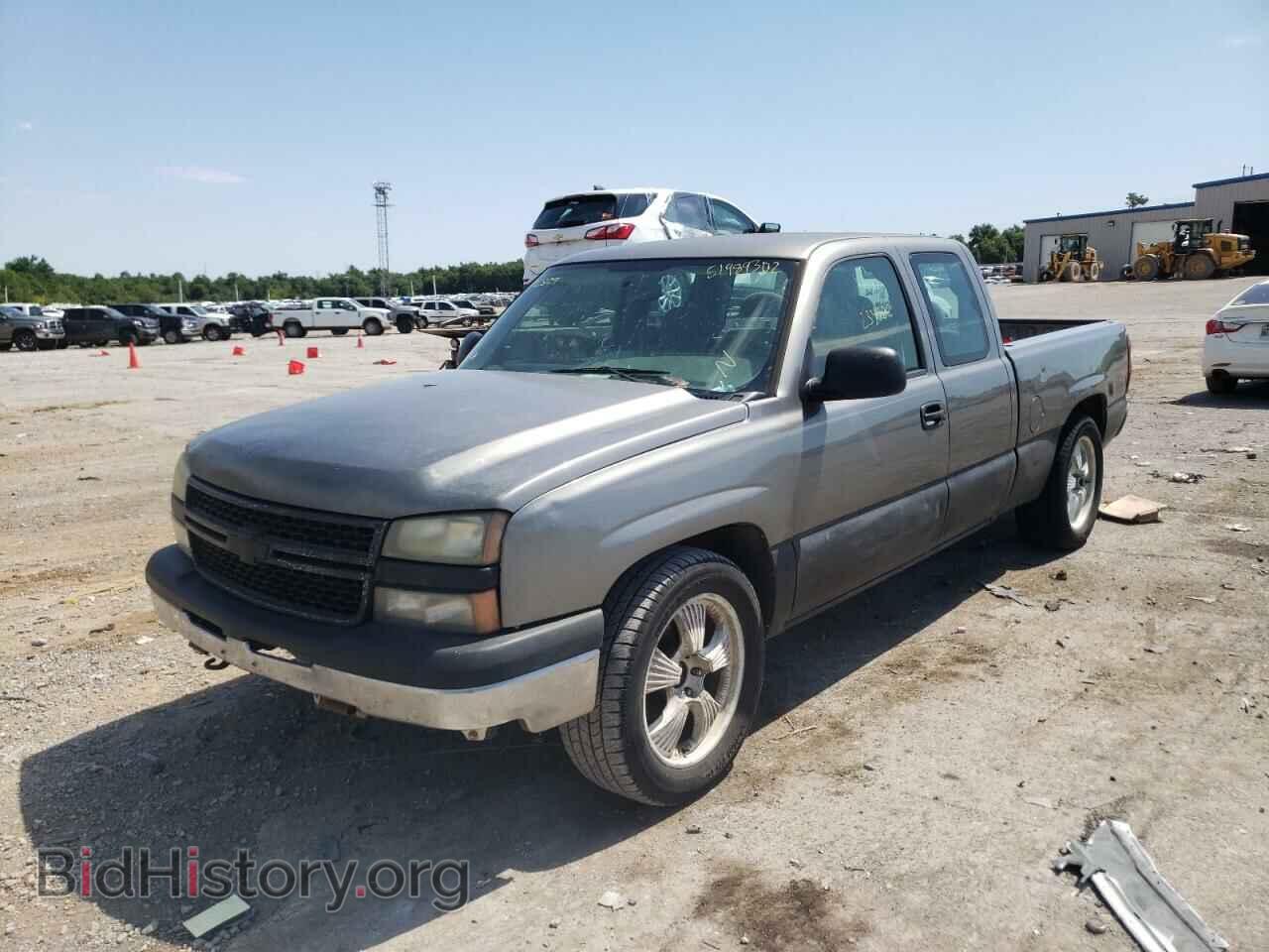 2006 CHEVROLET SILVERADO - VIN: 1GCEC19X46Z172829 - Фото 2