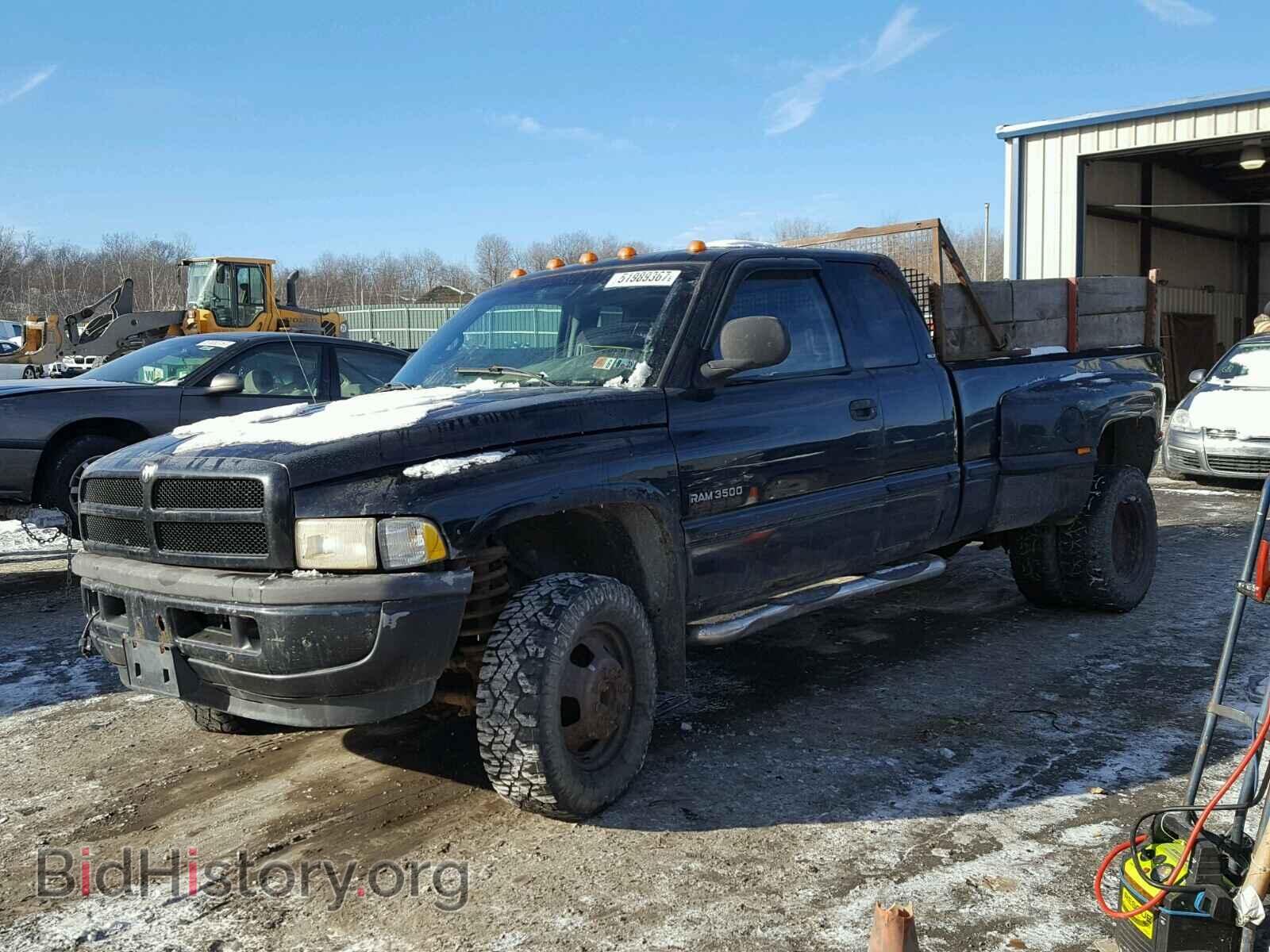 1998 DODGE RAM 3500 - VIN: 1B7MF33D4WJ142984 - Фото 2