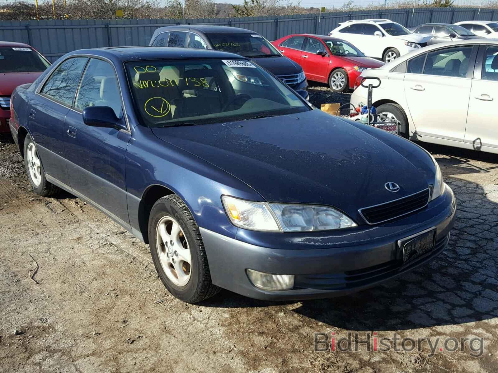 Photo JT8BF22G3V0011738 - LEXUS ES300 1997