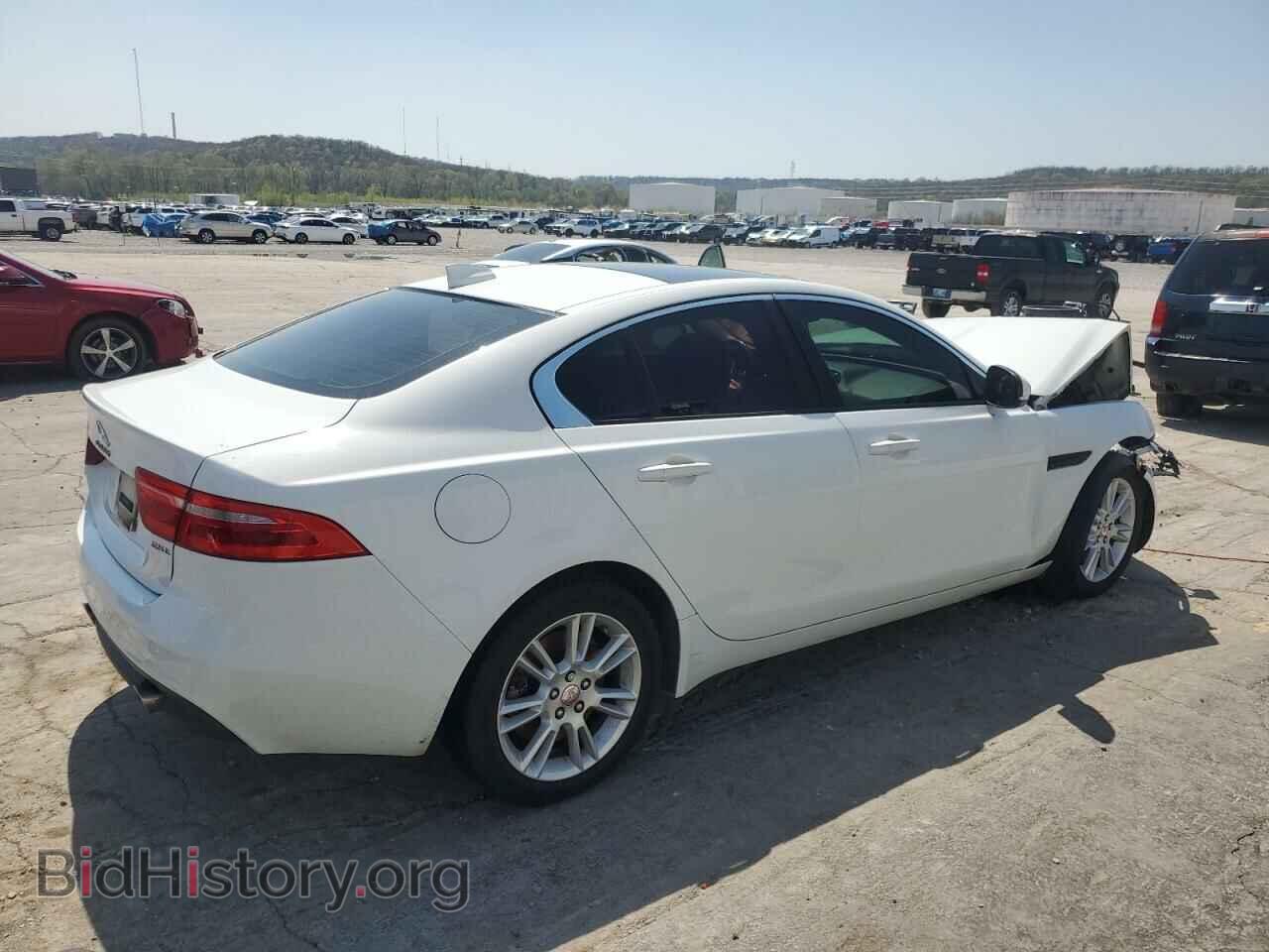 2017 JAGUAR XE - VIN: SAJAD4BG4HA947902 - Фото 3