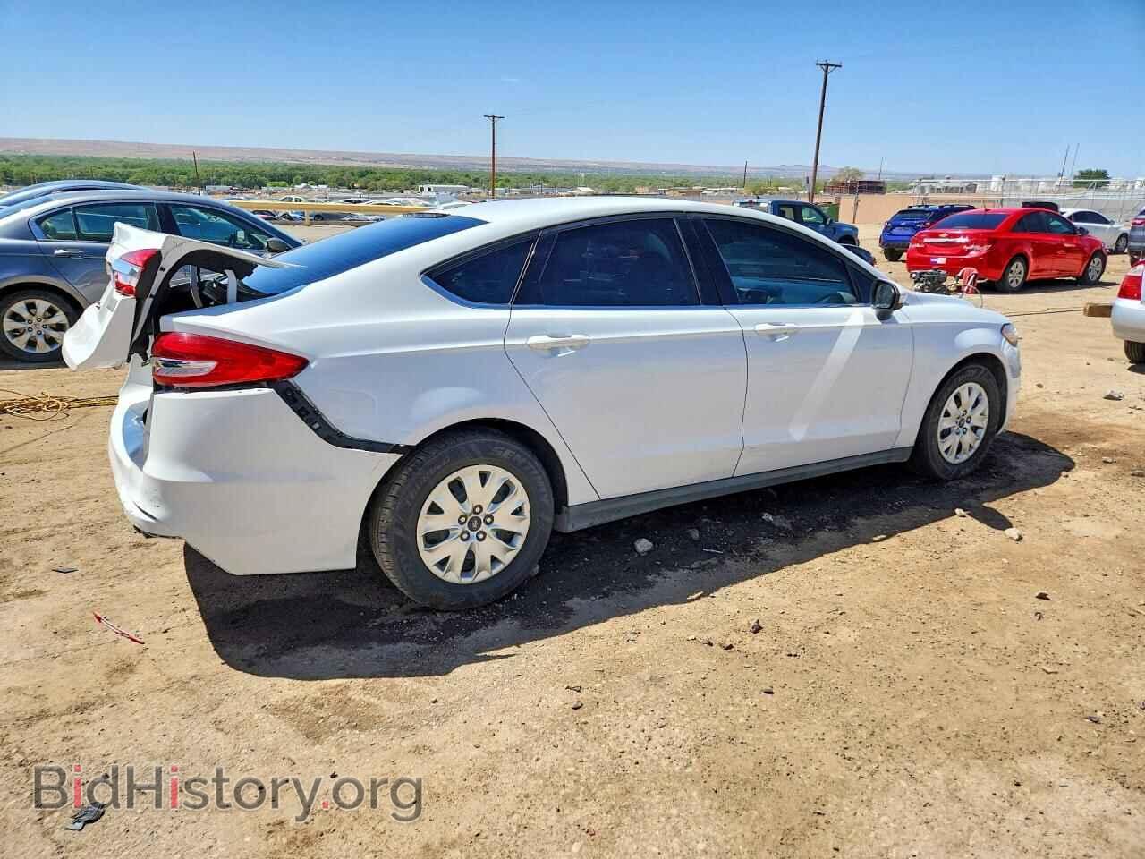 2020 FORD ALL Models - VIN: 3FA6P0G75LR112179 - Фото 3