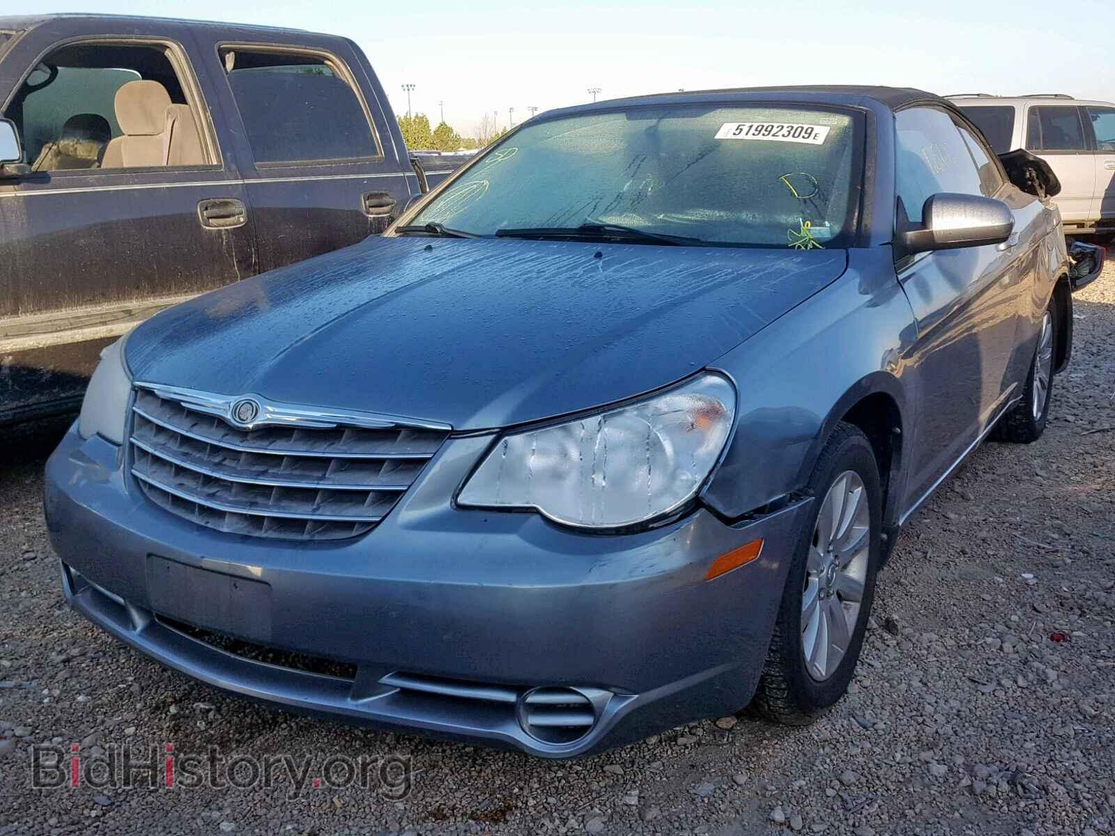 2010 CHRYSLER SEBRING - VIN: 1C3BC5ED1AN148692 - Фото 2