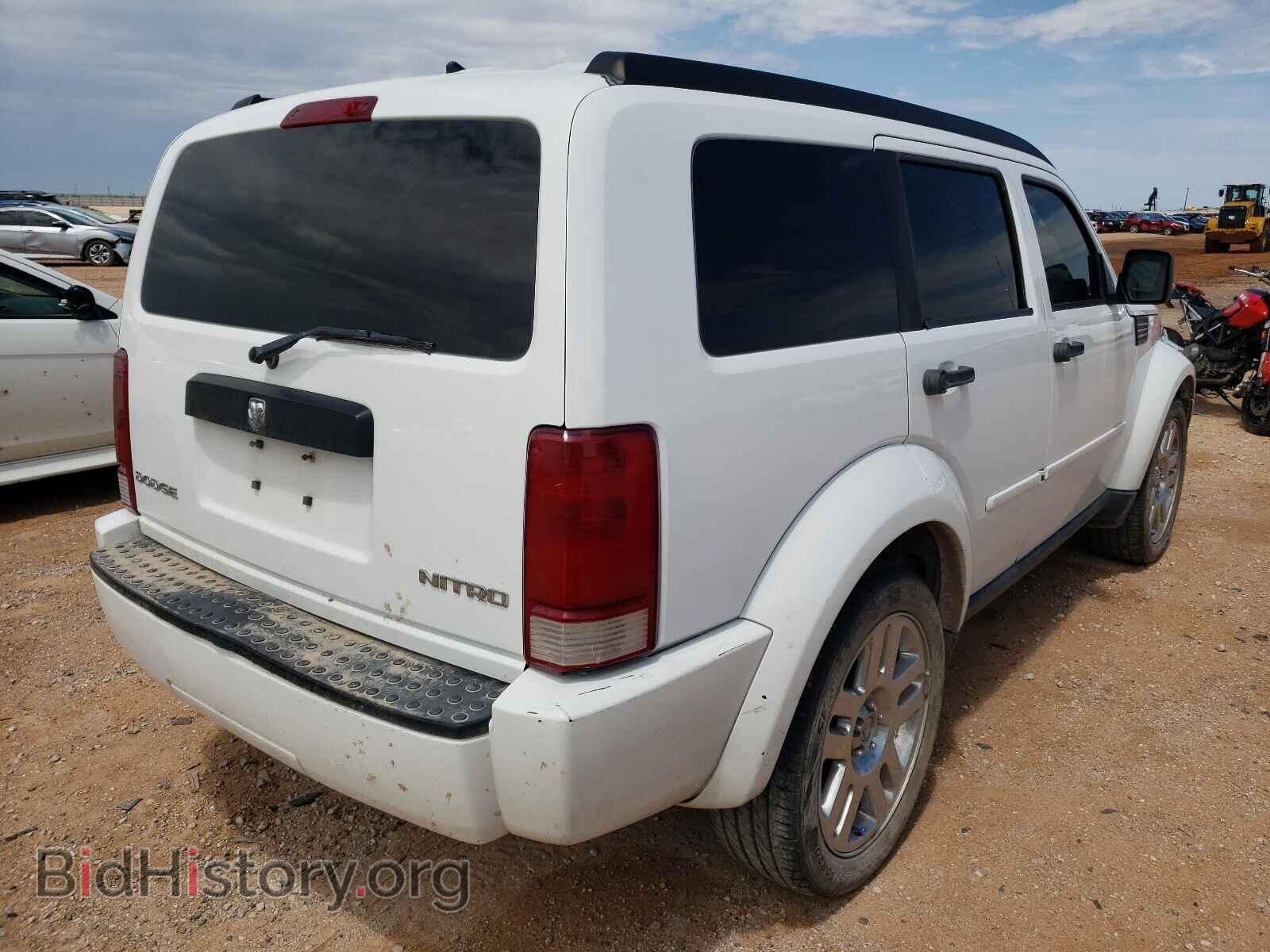 2011 DODGE NITRO - VIN: 1D4PT4GK8BW587216 - Photo 4