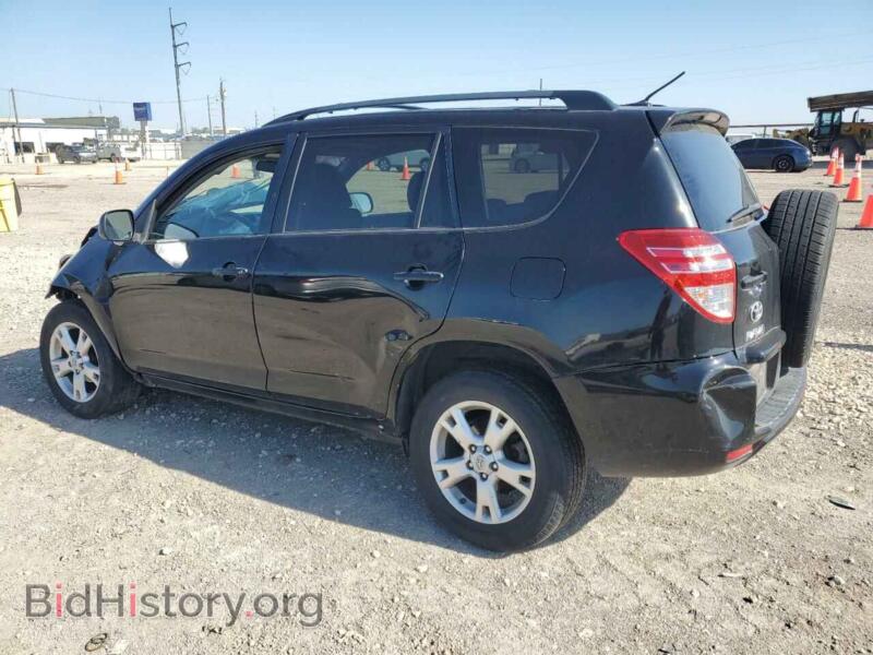 2011 Toyota RAV4 (VIN 2T3BF4DV8BW099427) — фото 2 из 15