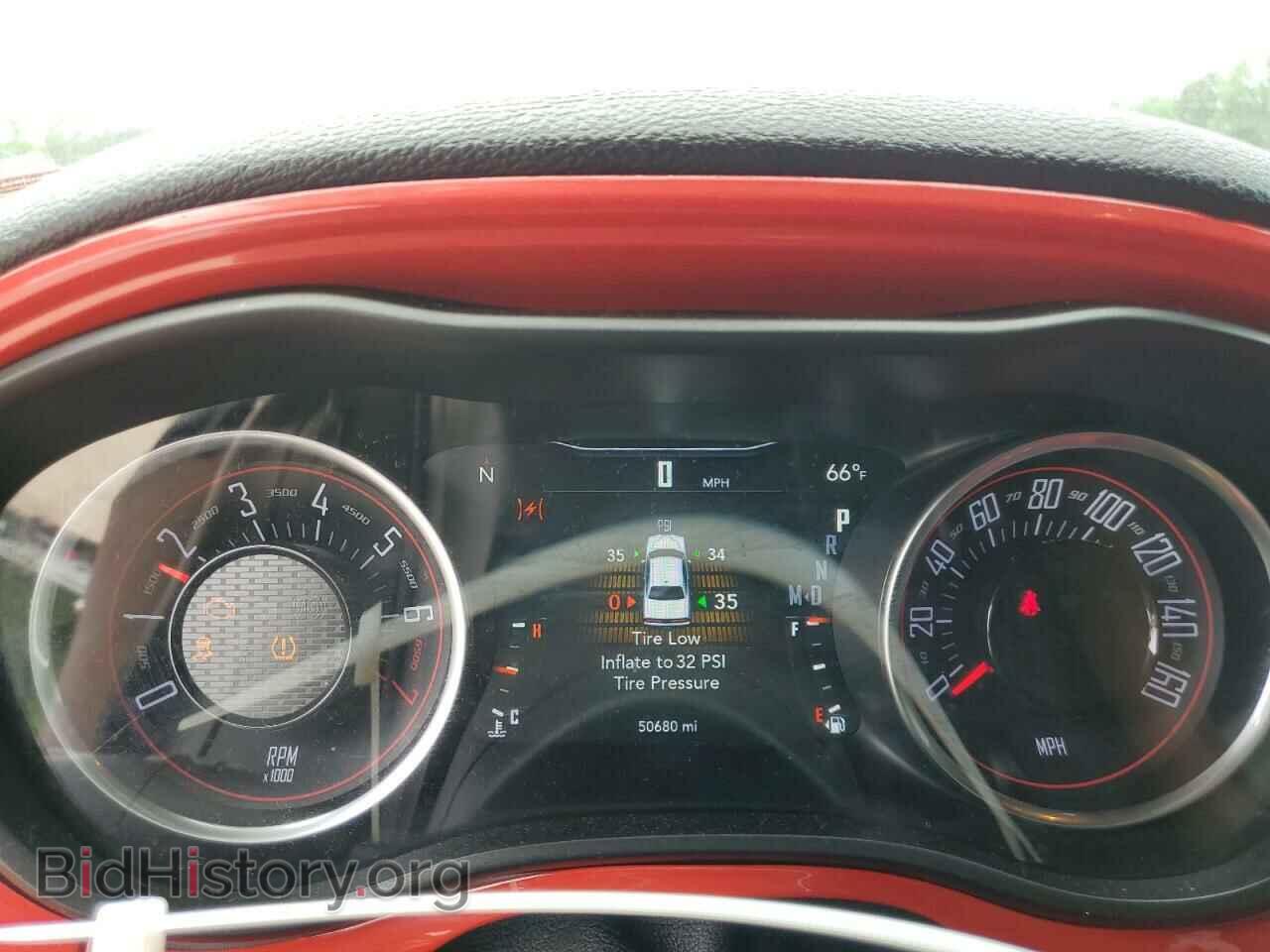 2019 DODGE CHALLENGER - VIN: 2C3CDZAG4KH744706 - Фото 9