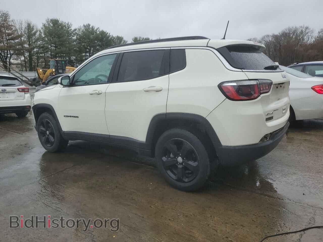 2018 JEEP COMPASS - VIN: 3C4NJDBB0JT325888 - Фото 2