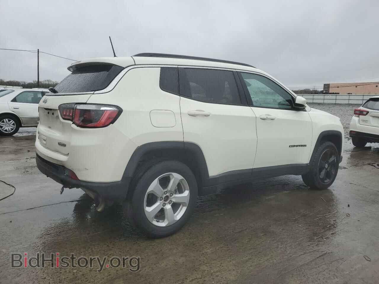 2018 JEEP COMPASS - VIN: 3C4NJDBB0JT325888 - Фото 3