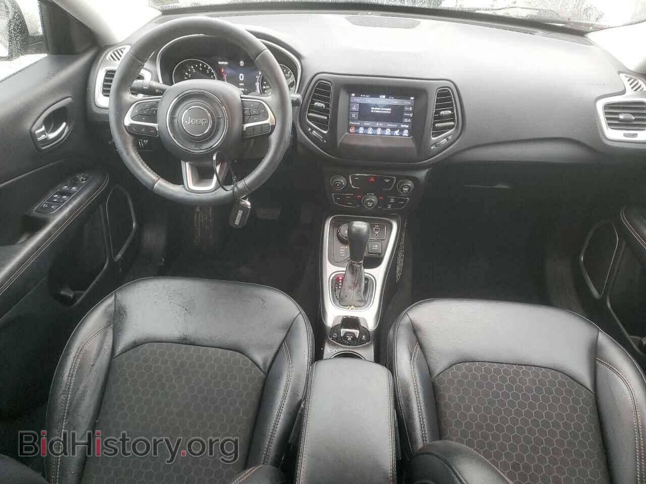 2018 JEEP COMPASS - VIN: 3C4NJDBB0JT325888 - Фото 8