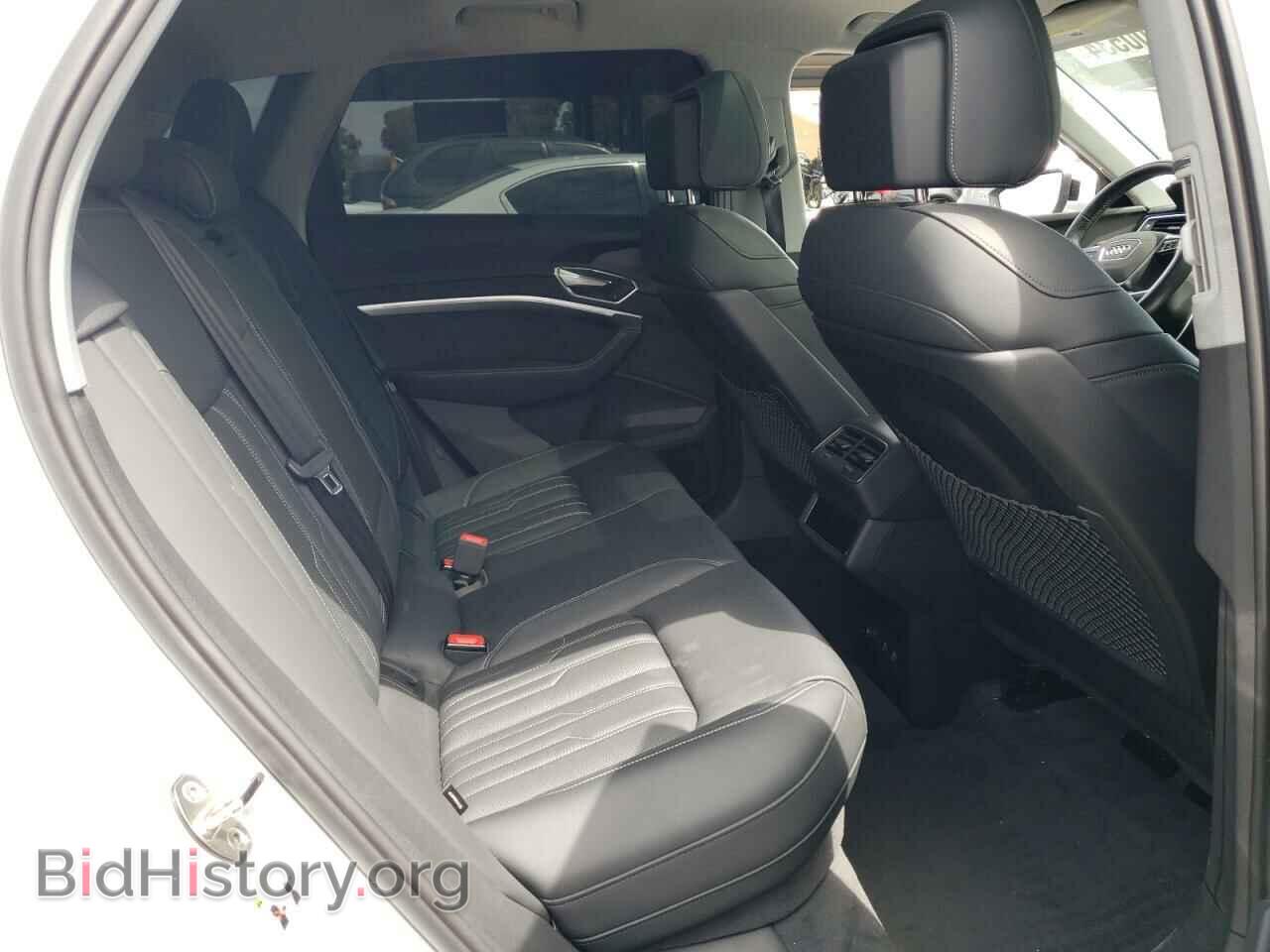 2019 AUDI E-TRON - VIN: WA1VABGEXKB024128 - Photo 10