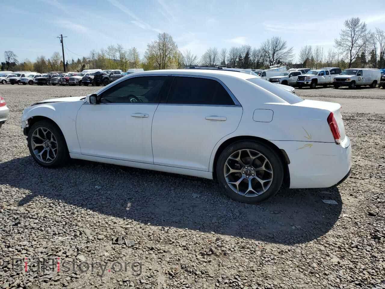 2016 CHRYSLER 300 - VIN: 2C3CCAAG5GH268557 - Фото 2
