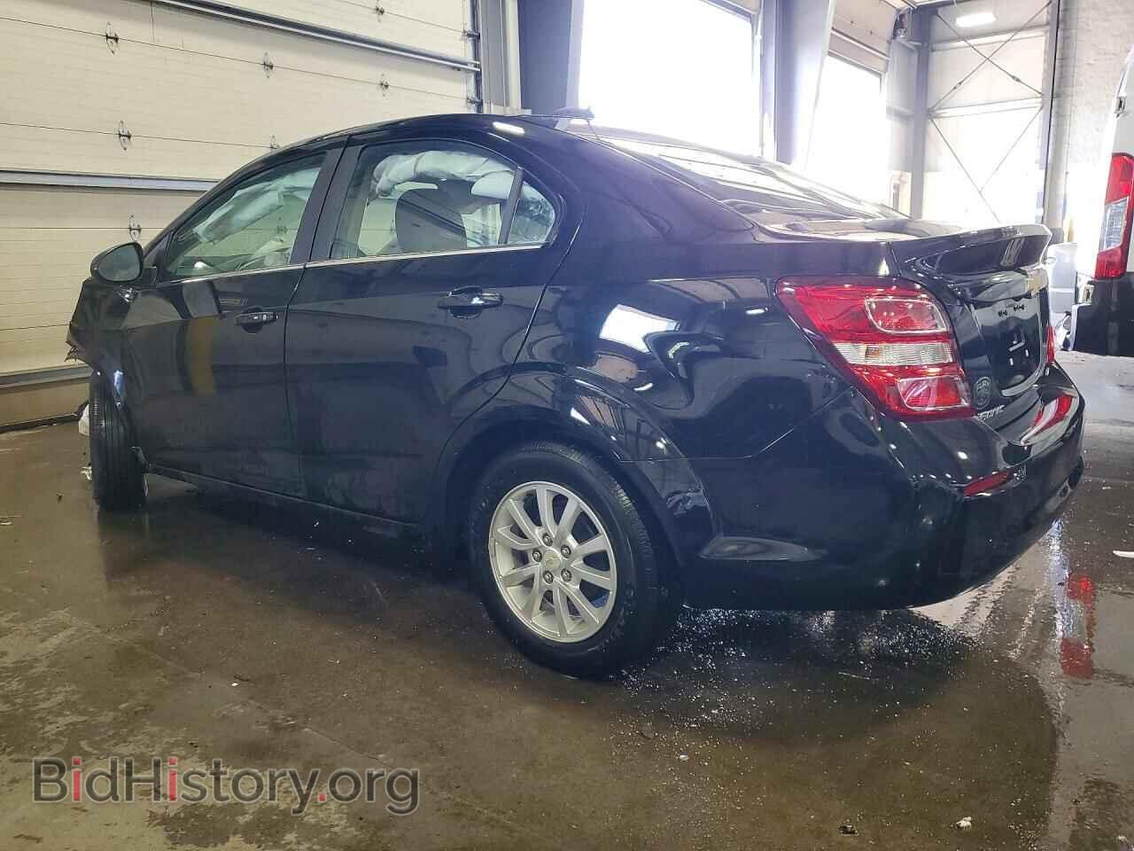 2018 CHEVROLET SONIC - VIN: 1G1JD5SH2J4102136 - Фото 2