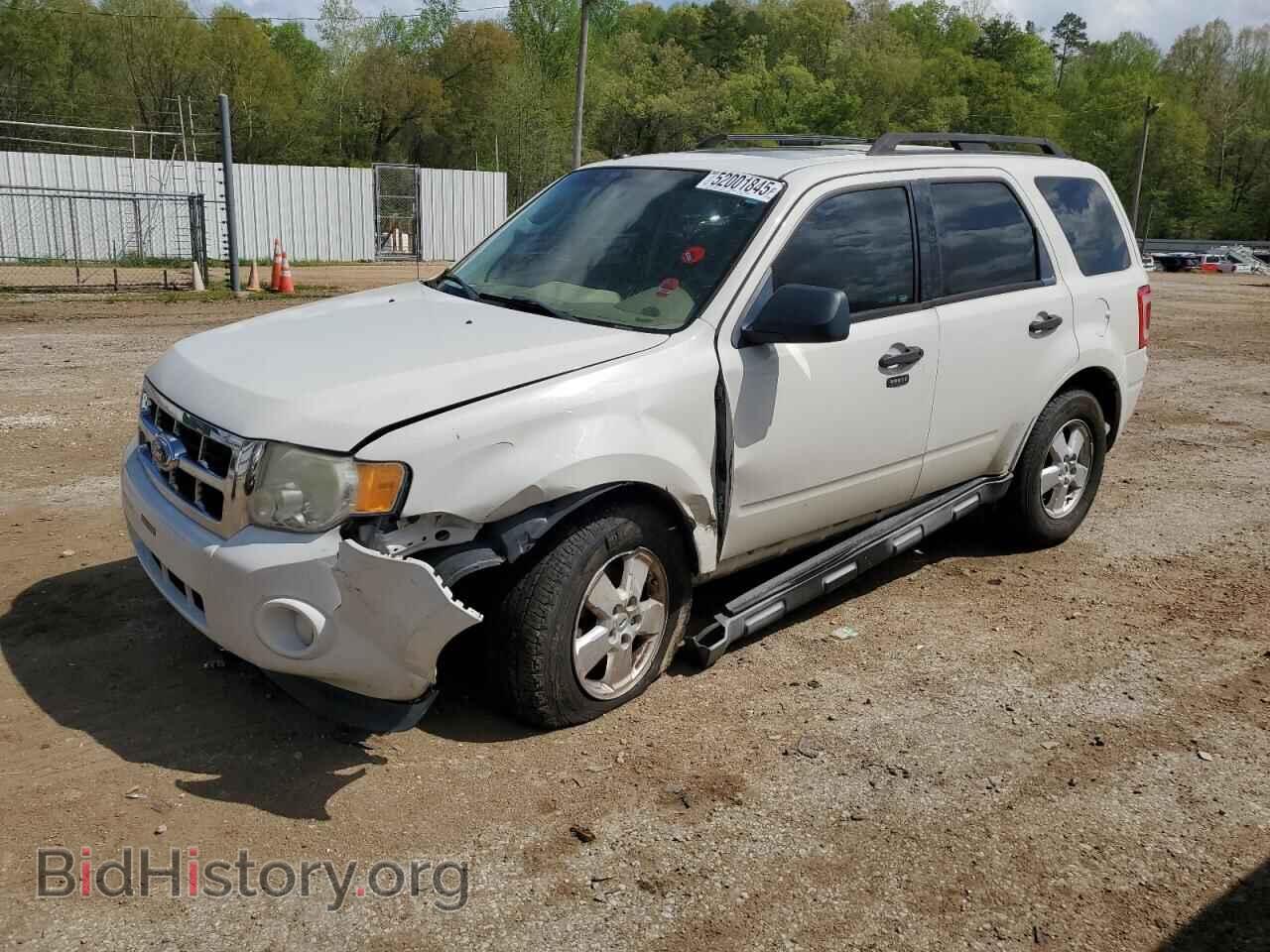 Фотография 1FMCU0DG2BKC30120 - FORD ESCAPE 2011