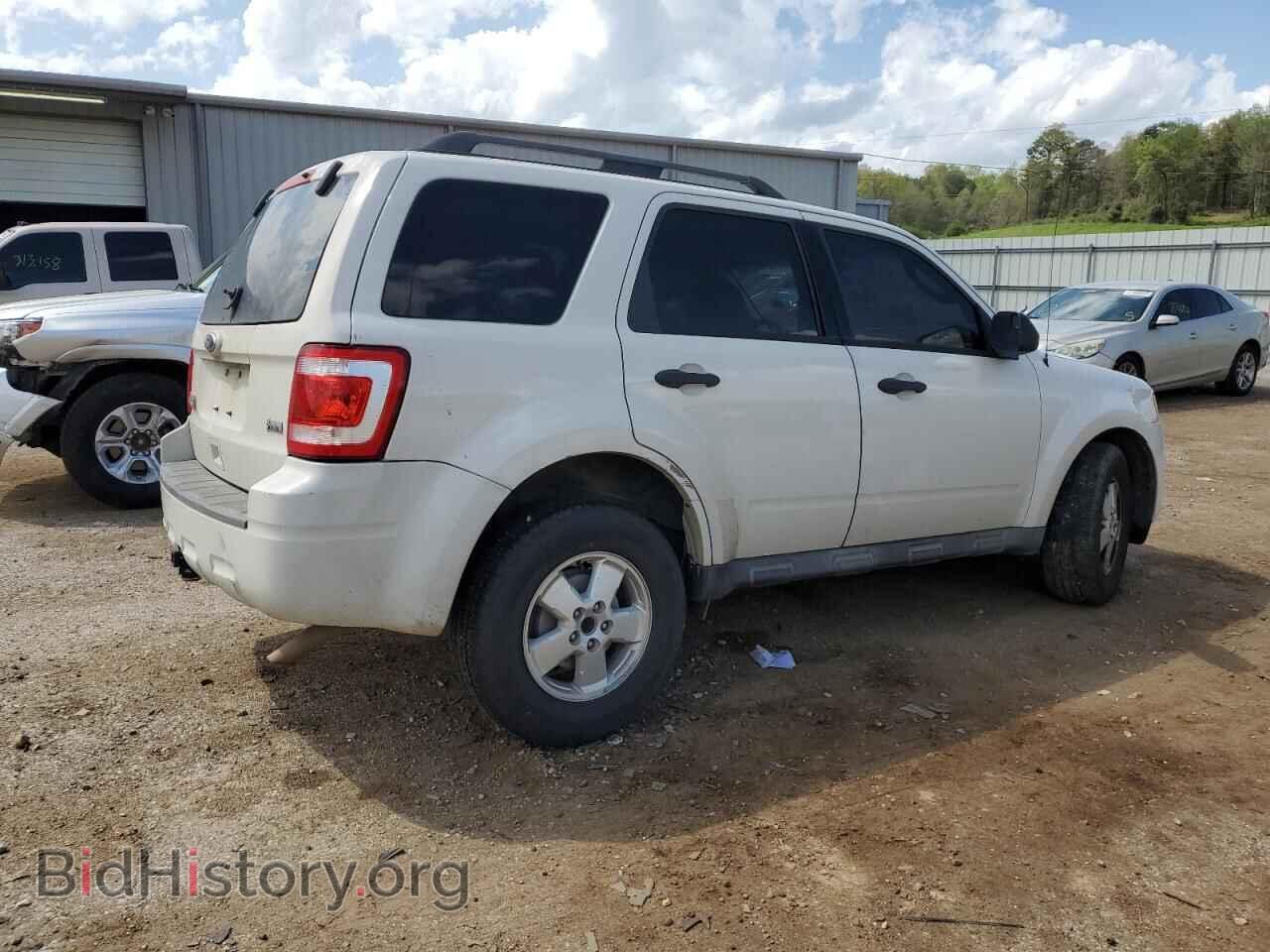 2011 FORD ESCAPE - VIN: 1FMCU0DG2BKC30120 - Фото 3