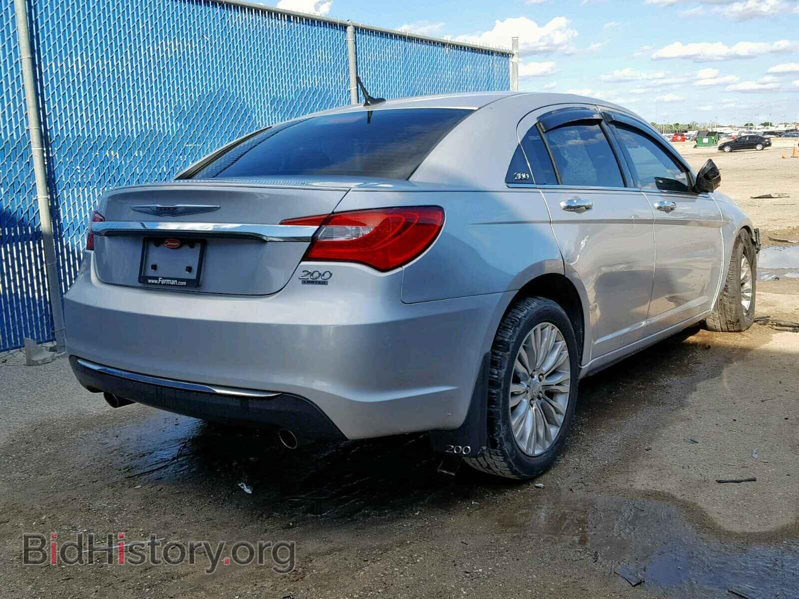 2011 CHRYSLER 200 - VIN: 1C3BC2FG9BN571402 - Фото 4
