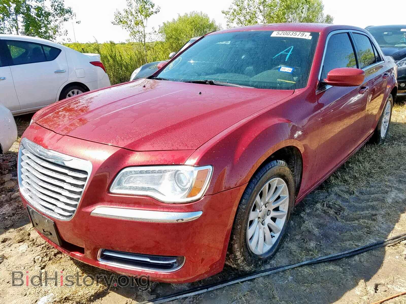 2014 CHRYSLER 300 - VIN: 2C3CCAAG1EH249131 - Фото 2