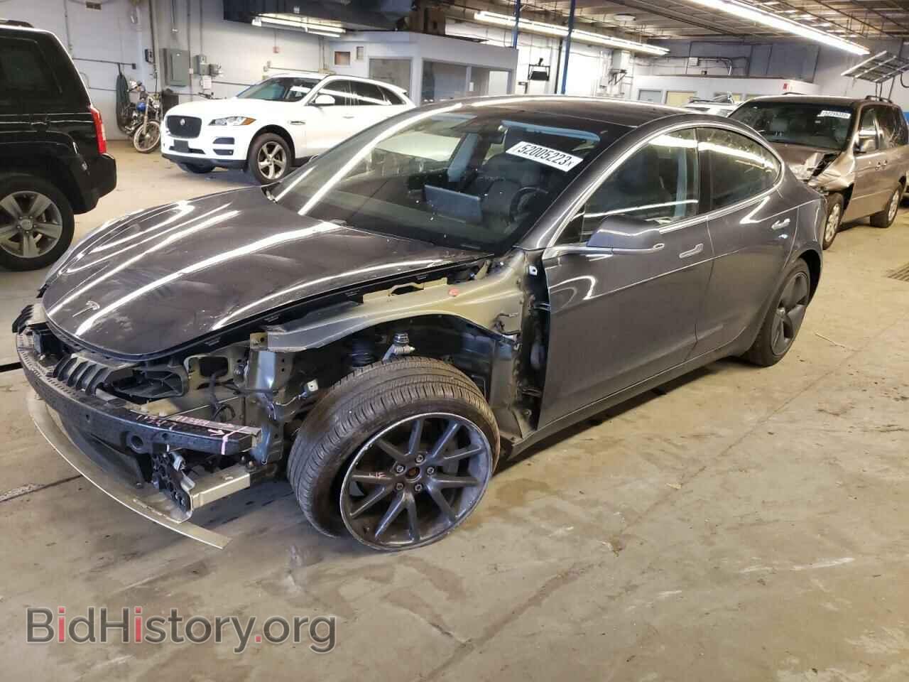 Фотография 5YJ3E1EB9KF205576 - TESLA MODEL 3 2019