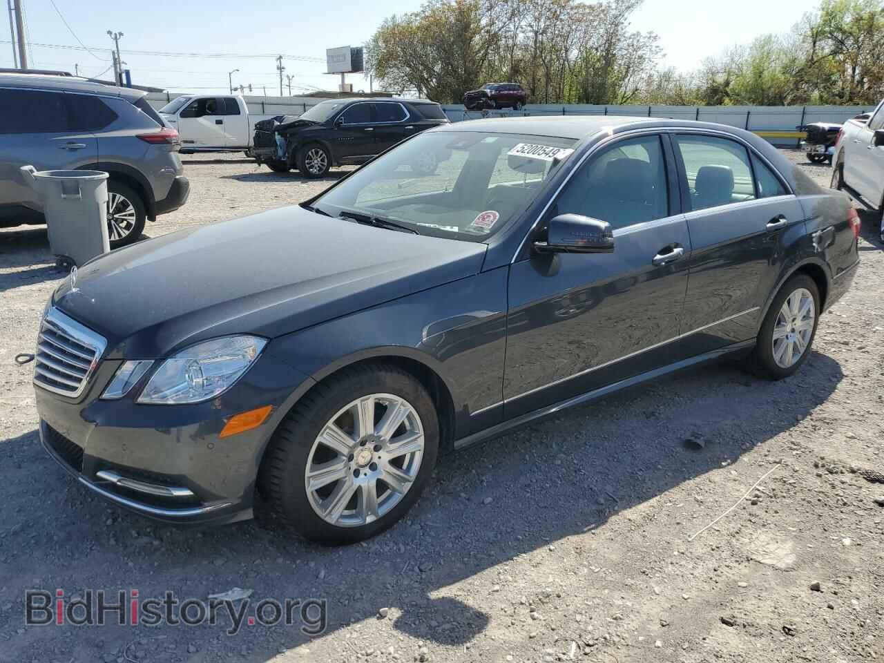 Photo WDDHF2EB5DA722979 - MERCEDES-BENZ E-CLASS 2013