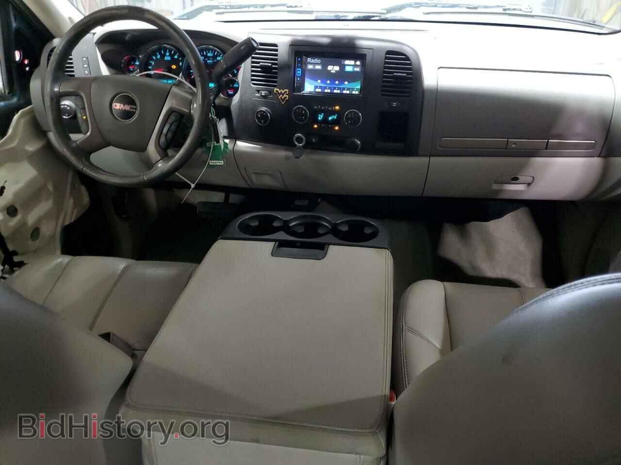 2011 GMC SIERRA - VIN: 1GTR2VE33BZ431514 - Фото 8