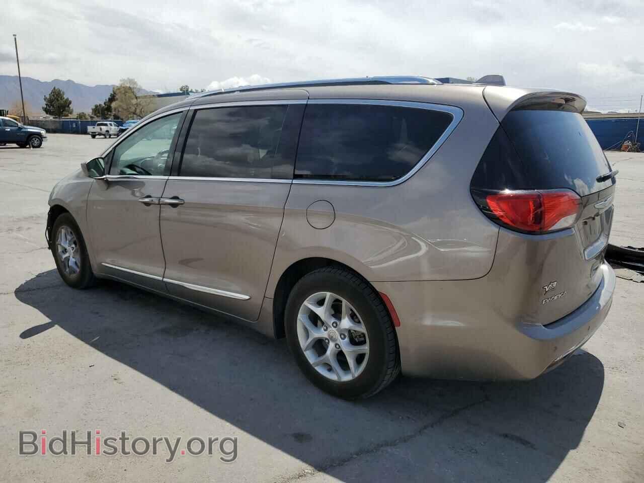 2017 CHRYSLER PACIFICA - VIN: 2C4RC1EG8HR721033 - Photo 2
