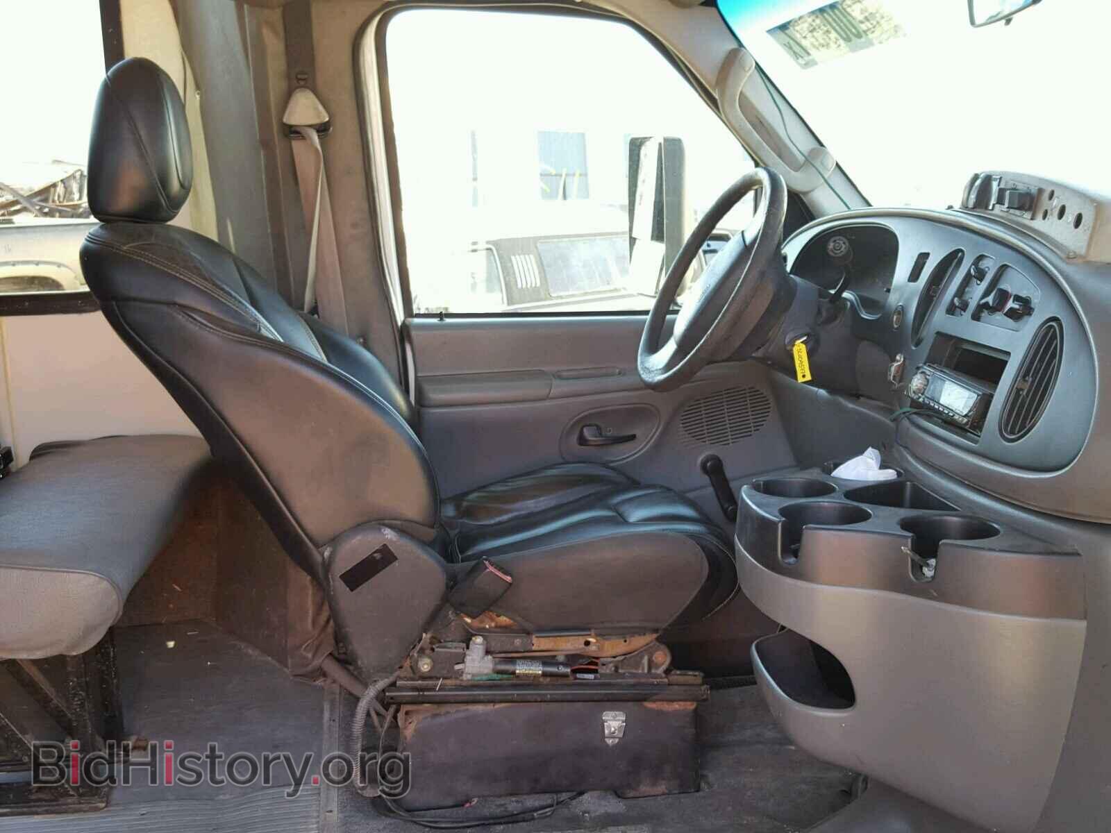 2006 FORD ECONOLINE - VIN: 1FDXE45P76DB18234 - Фото 5