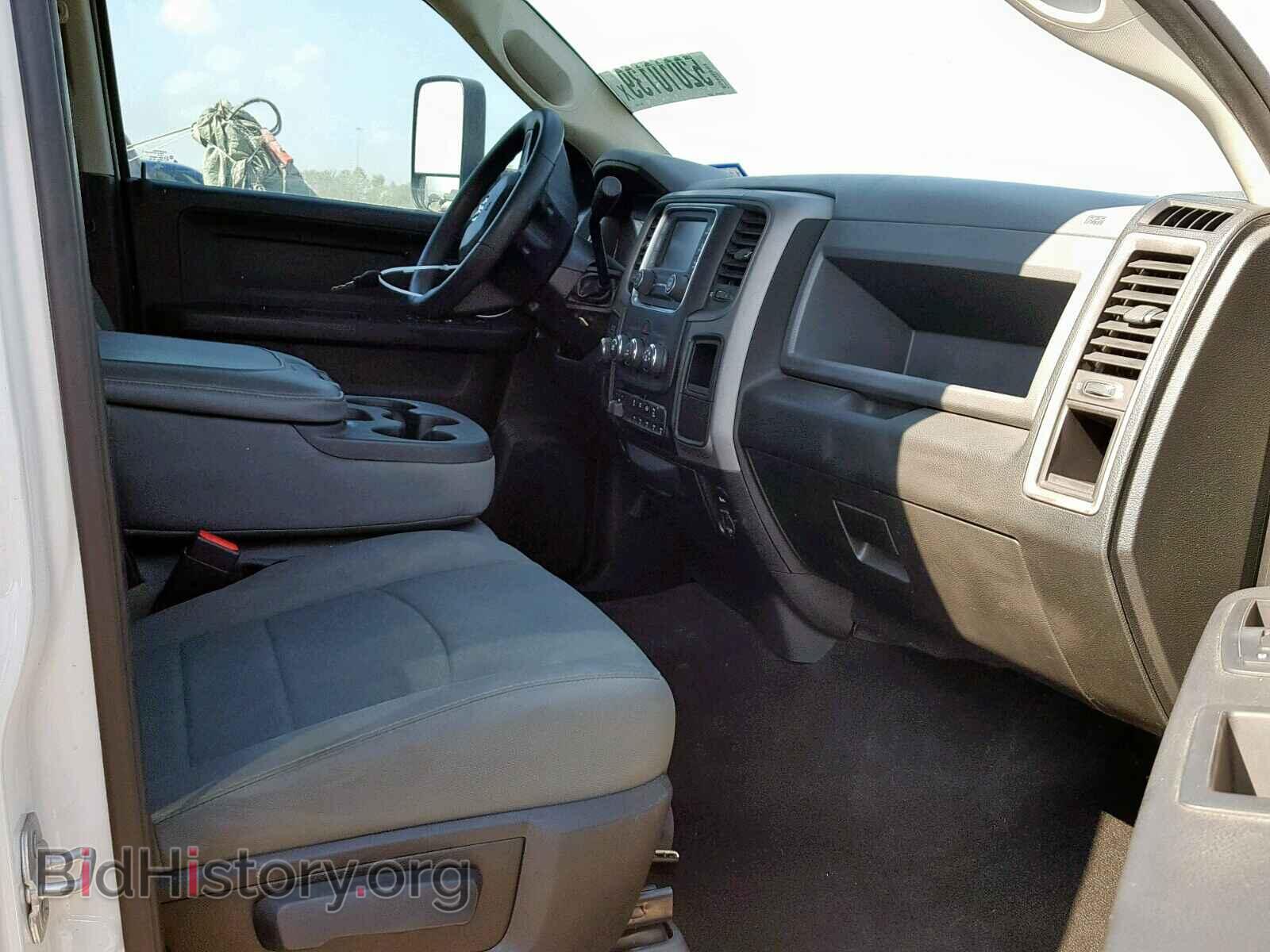 2016 RAM 3500 ST - VIN: 3C63RRGL9GG170331 - Фото 5