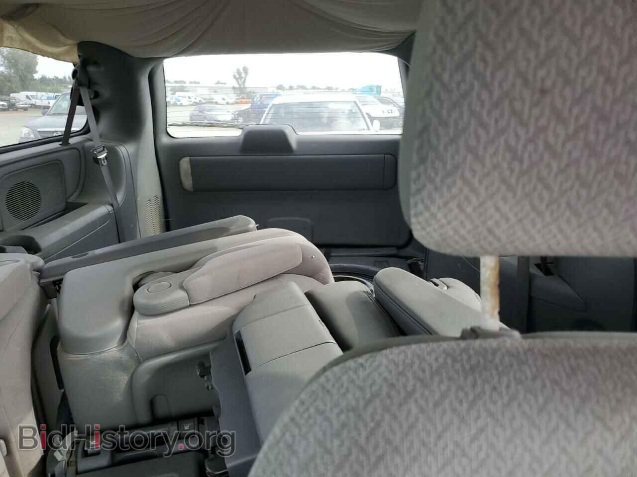 2006 CHRYSLER MINIVAN - VIN: 2A4GP44R96R609333 - Фото 10
