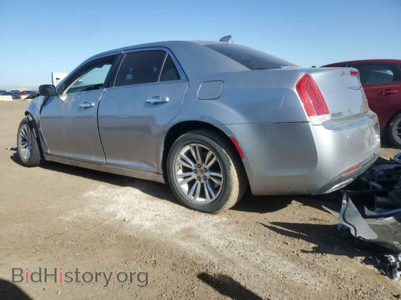 2016 Chrysler 300 (VIN 2C3CCAEG4GH268642) — фото 2 из 15