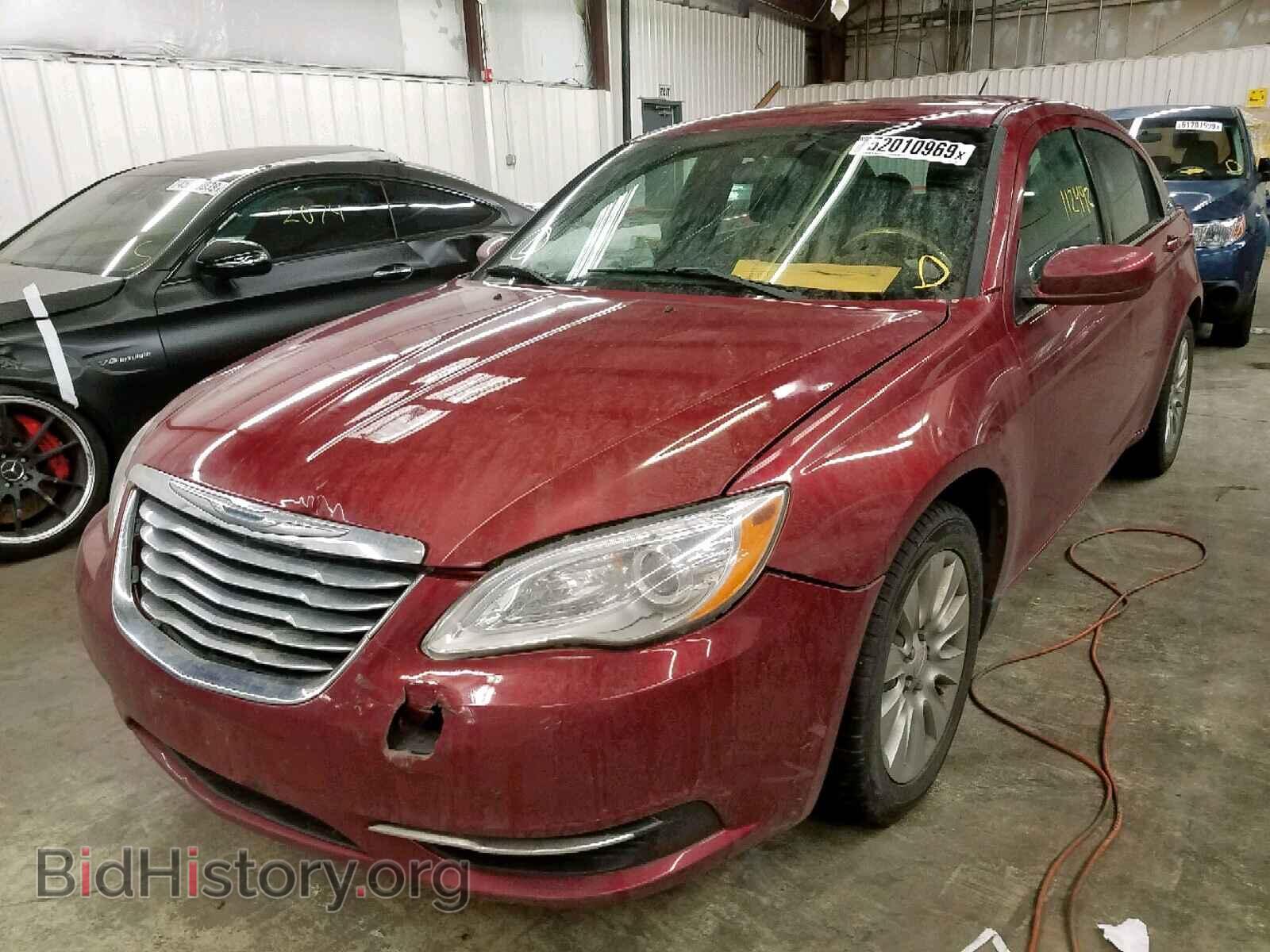 2014 CHRYSLER 200 - VIN: 1C3CCBAB8EN207623 - Фото 2
