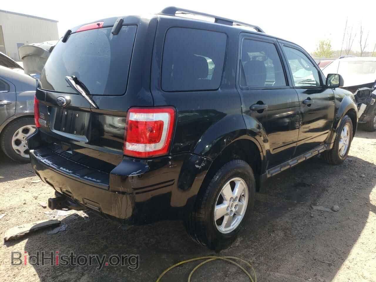2010 FORD ESCAPE - VIN: 1FMCU0D73AKA34041 - Фото 3