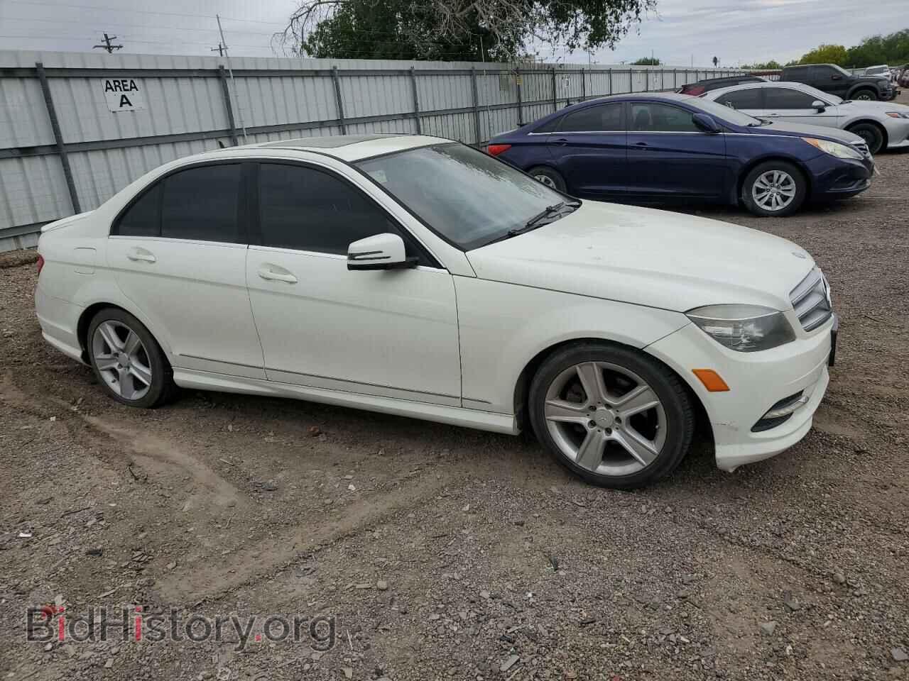 2011 MERCEDES-BENZ C-CLASS - VIN: WDDGF5EB2BR184561 - Фото 4