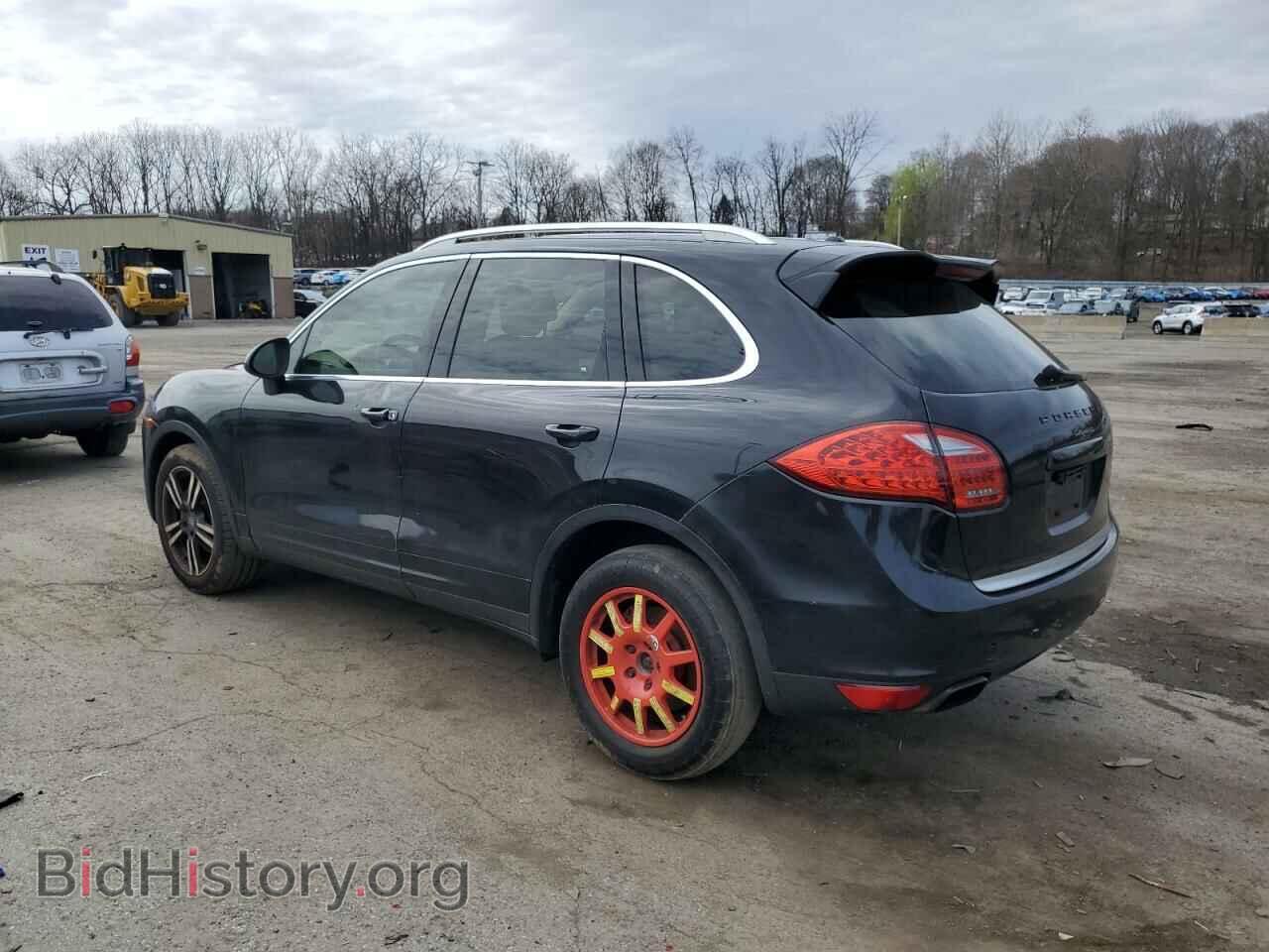 2011 PORSCHE CAYENNE - VIN: WP1AA2A22BLA03446 - Фото 2