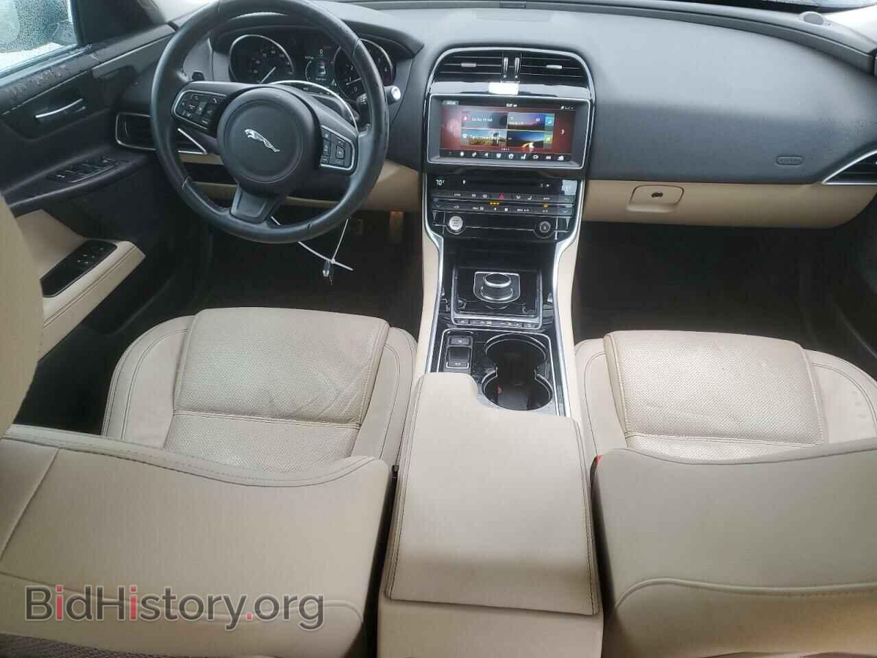 2017 JAGUAR XE - VIN: SAJAK4BV0HA975202 - Фото 8
