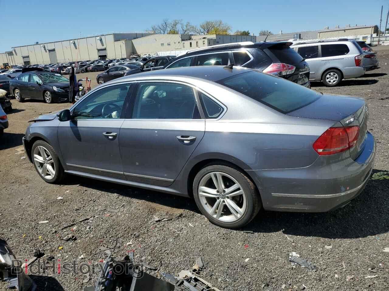 2015 VOLKSWAGEN PASSAT - VIN: 1VWCT7A30FC007797 - Фото 2
