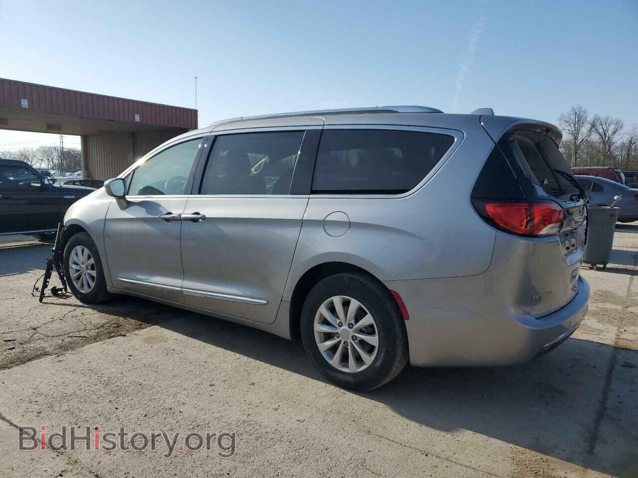 2018 CHRYSLER PACIFICA - VIN: 2C4RC1BG3JR183237 - Фото 2