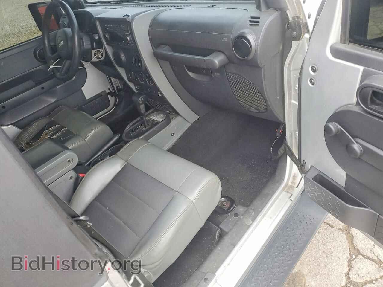 2009 JEEP WRANGLER - VIN: 1J4FA24199L700837 - Фото 8