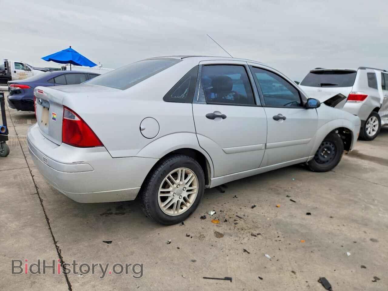 2007 FORD FOCUS - VIN: 1FAFP34N97W255367 - Фото 3