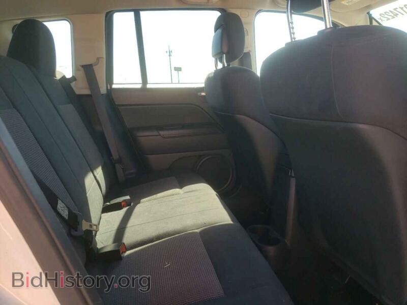 2012 Jeep COMPASS (VIN 1C4NJDBB2CD517726) — photo 6 of 10