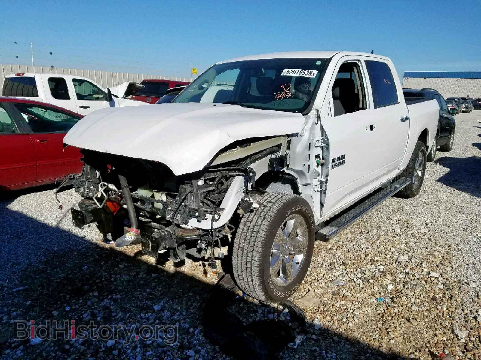 2018 RAM 1500 SLT - VIN: 1C6RR7LT4JS329955 - Фото 2